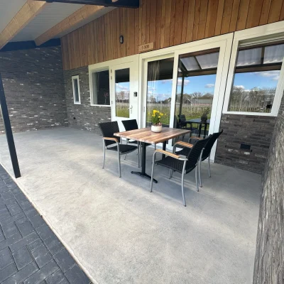 rotate=0,fit=contain,width=2304